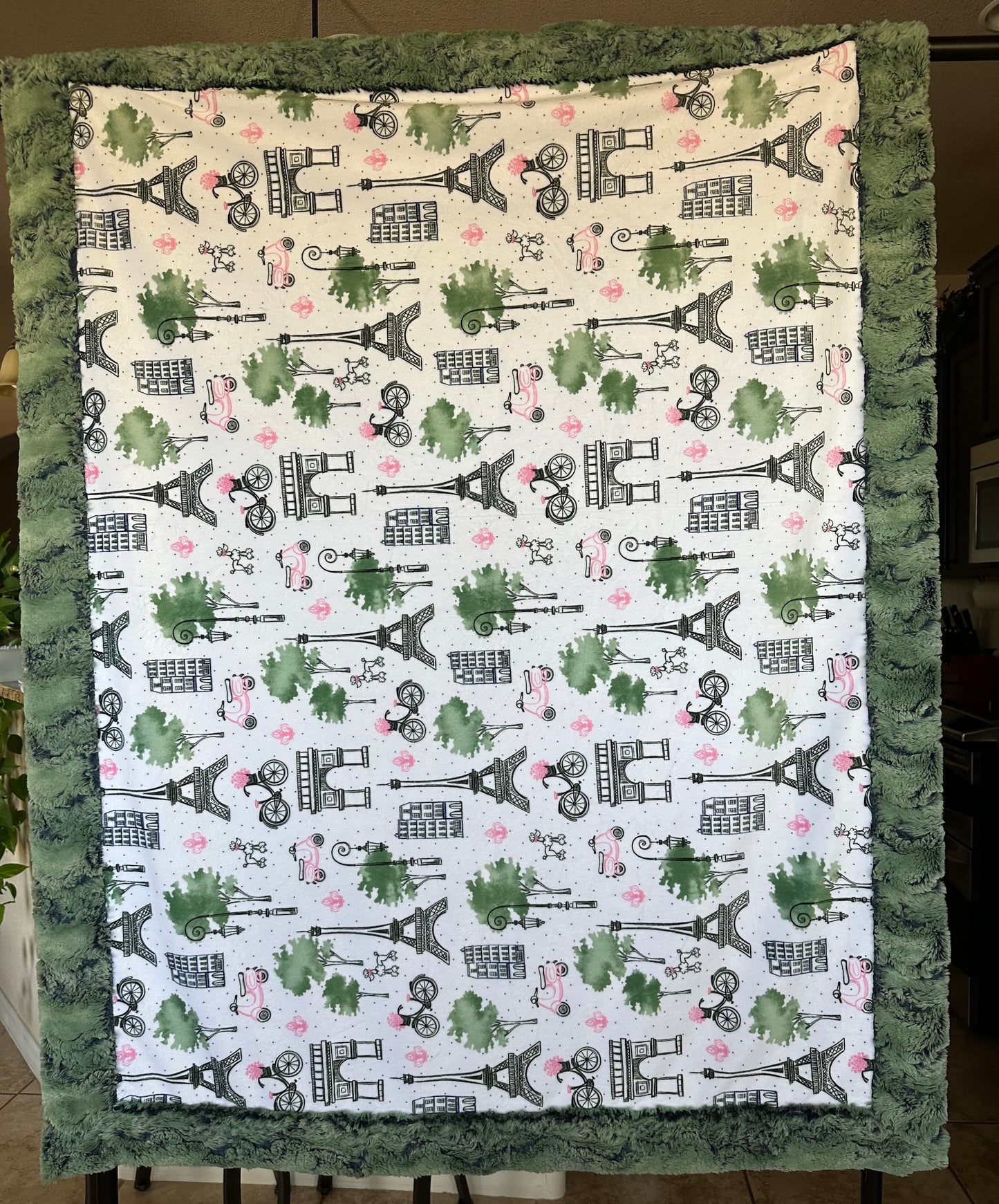 Paris Snow on Wild Rabbit Artichoke Toddler Blanket 45x55