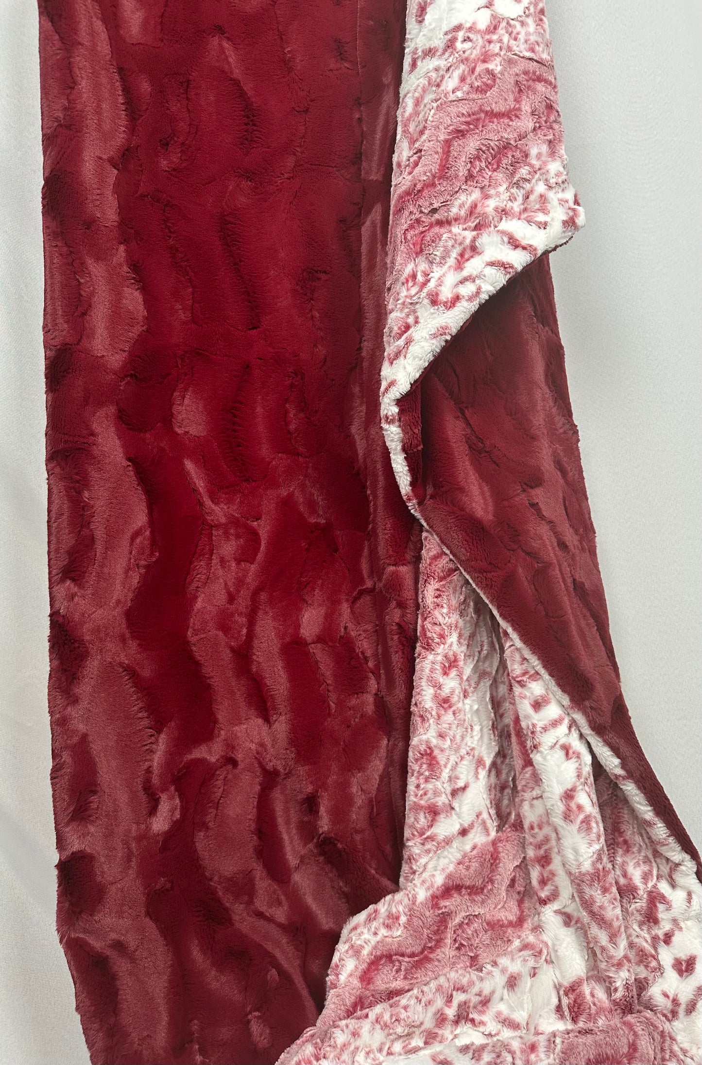 Travel Size Double Minky Blanket - Merlot Snow Owl on Merlot Hide 44x61