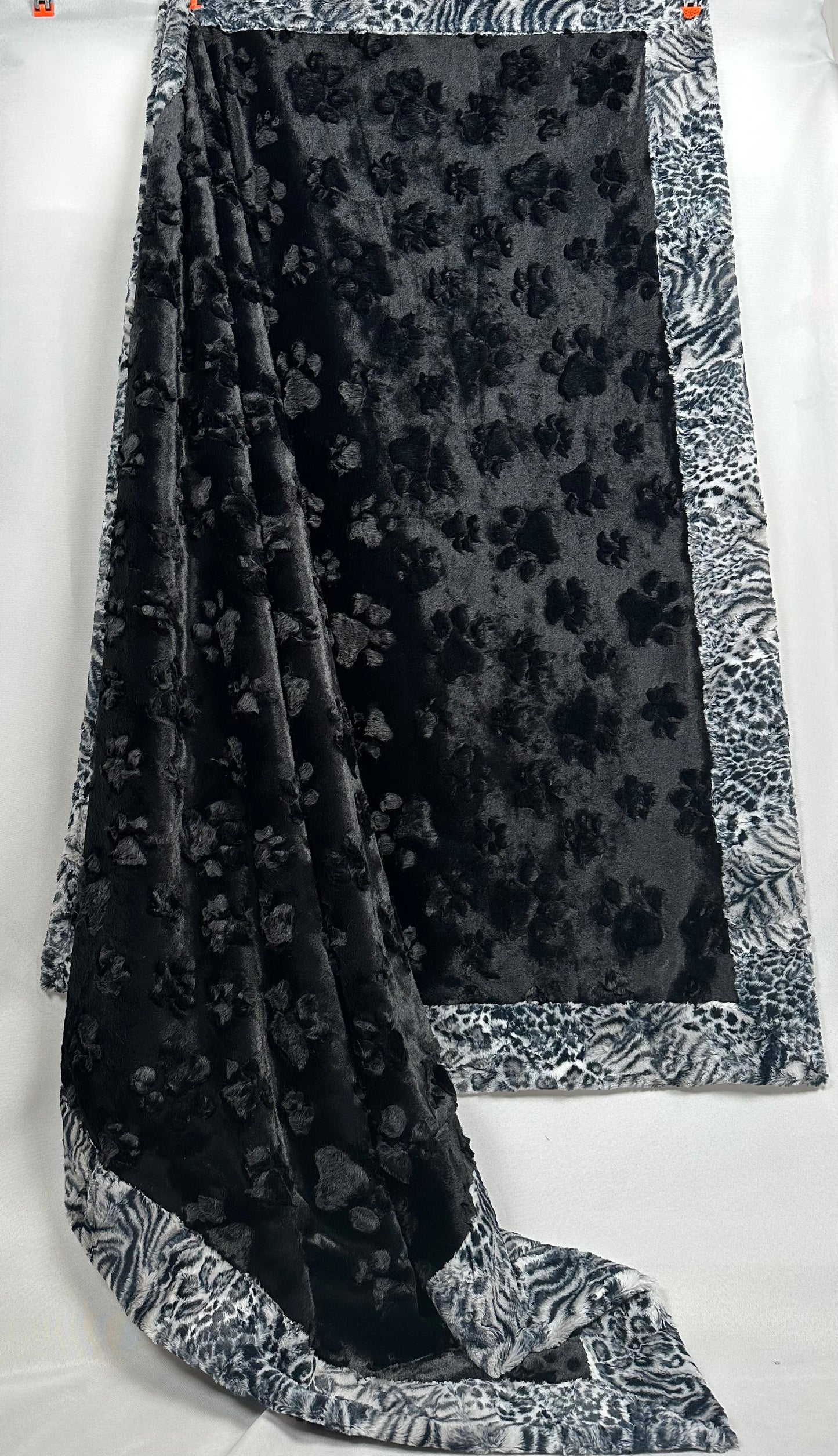 Luxe Black Paws Cuddle on Wild Cat Chromi Double Minky Large Blanket 54x75