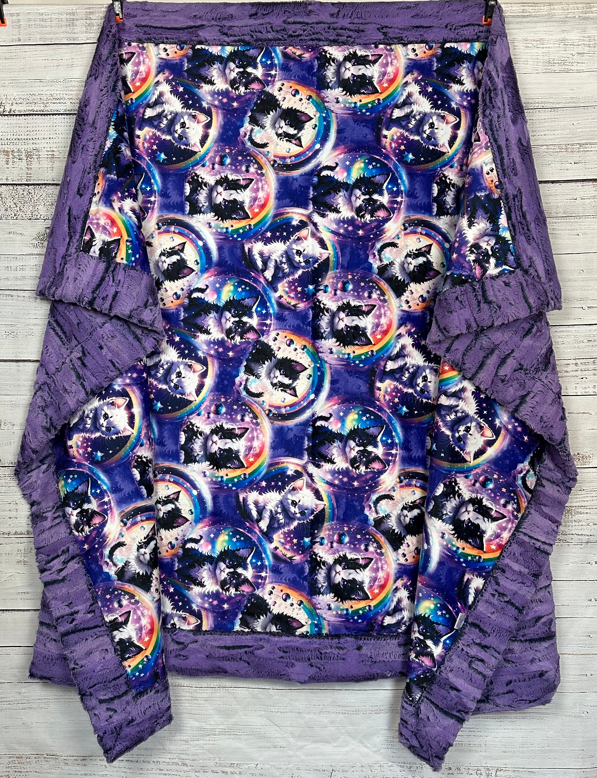 Cat on Crown Jewel Luxe Large 55x79 Minky Blanket – DCMinkyBlankets