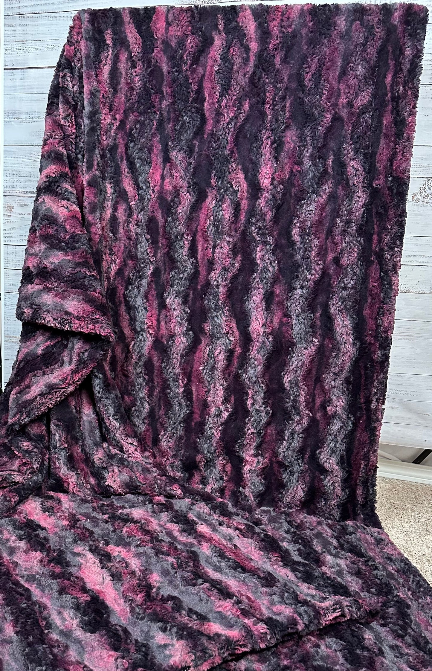 Snowy Owl and Encore Truffle (No Border) Double Luxe X-Wide XL 60x86 25mm Minky Blanket