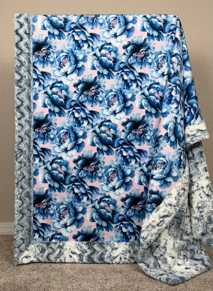 Blue Flowers on Navy Snowy Owl XL 55x86 Minky Blanket (NEW)