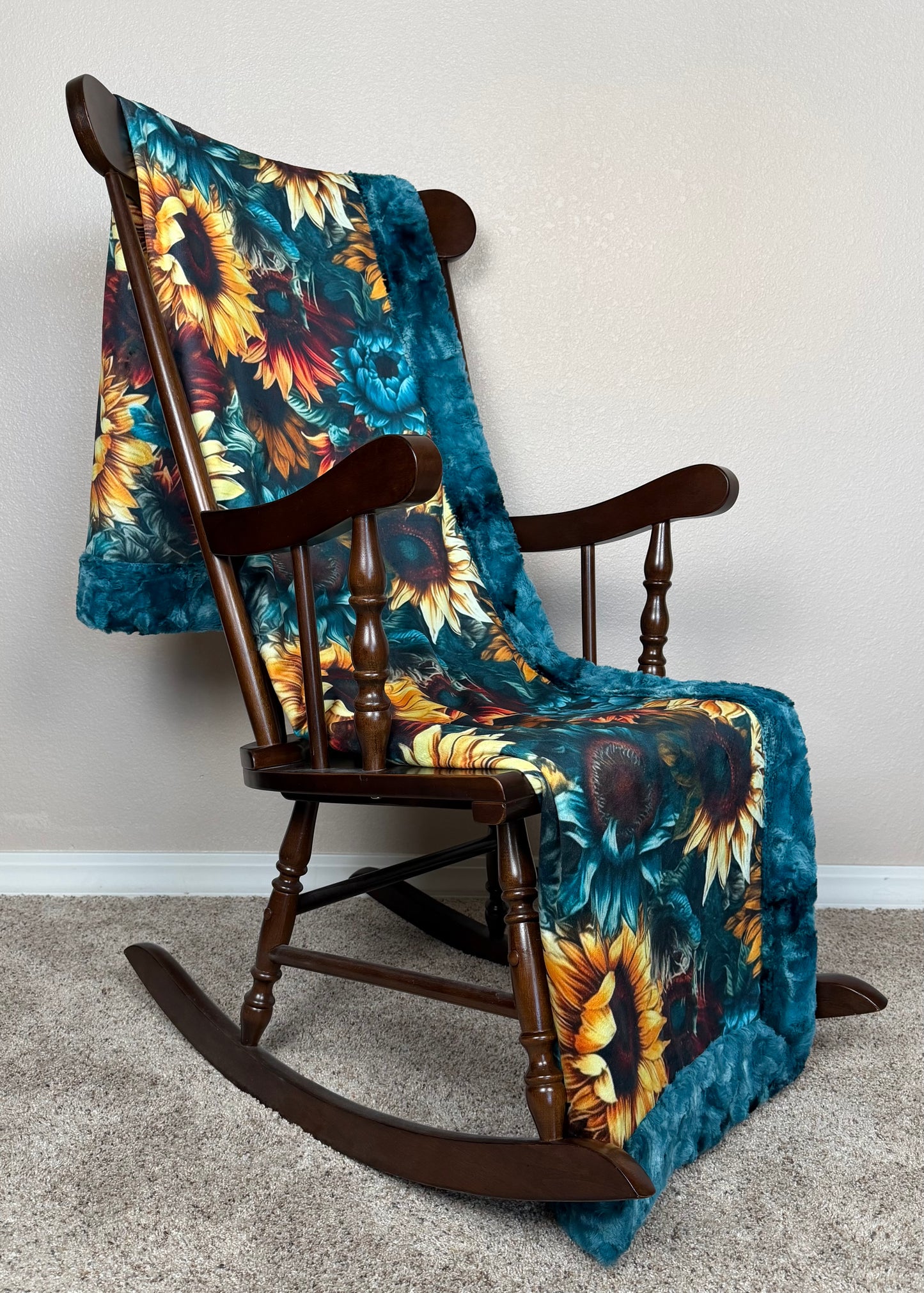 XL Sunflowers on Mallard Luxe 55x86 Minky Blanket
